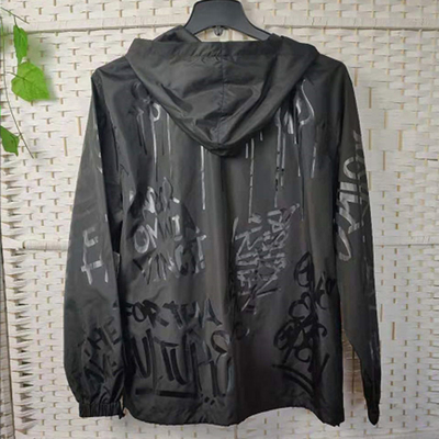 Hooded Athletic Workout Clothes Water Repellent Polyester Made For Men
