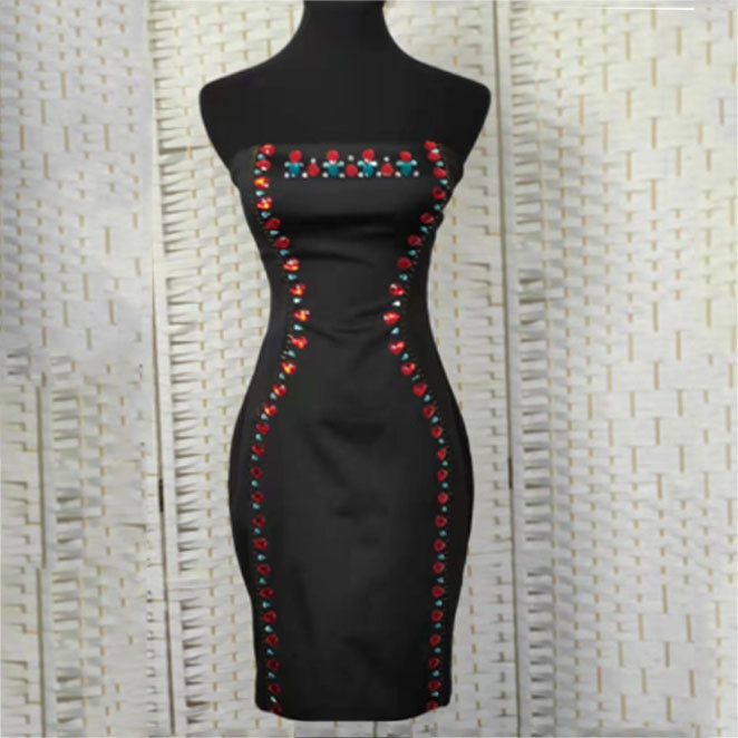 Sexy Strapless Ladies Elegant Dresses With Drop - Shaped Stone Decoration