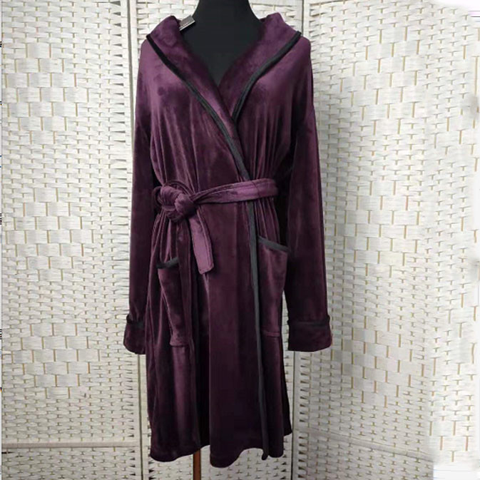 Deep Purple Women Pyjama Set / Sleeping Gown / Bathrobes For Winter