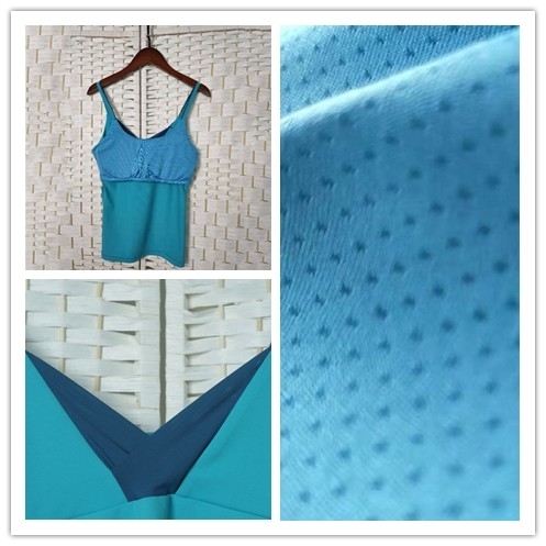 Comfortable Seamless & Sports Garment With Breathable Padded Bra
